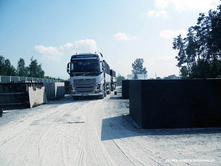 Transport szamb betonowych  w Białej Podlaskiej